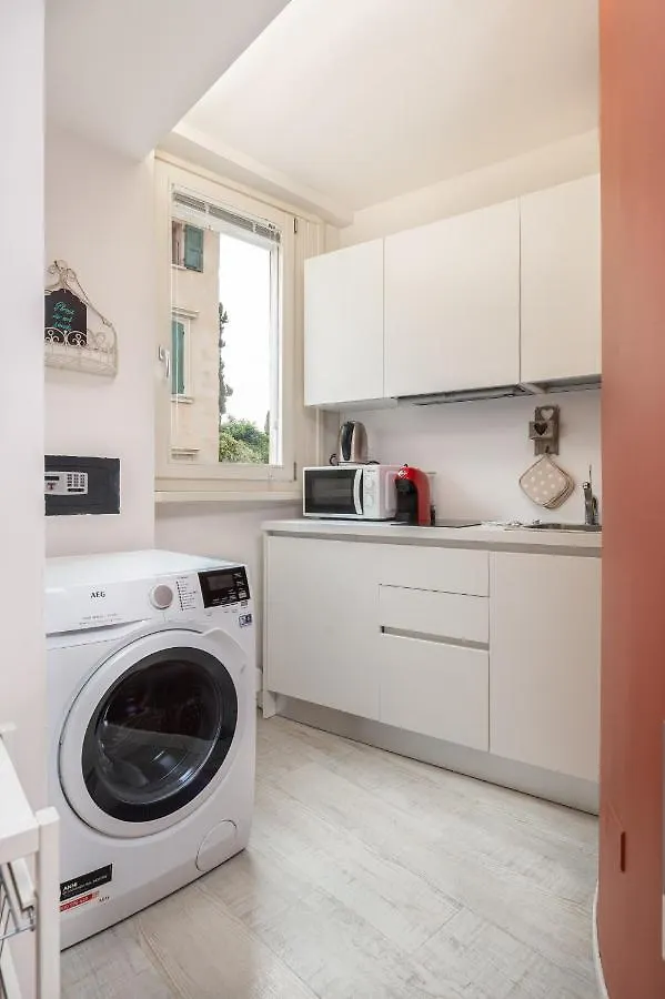 Vicolo Zini Apartments Verona Italy