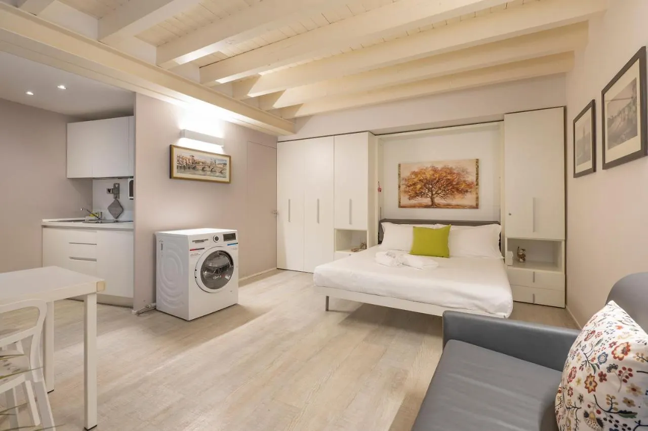 Vicolo Zini Apartments Verona