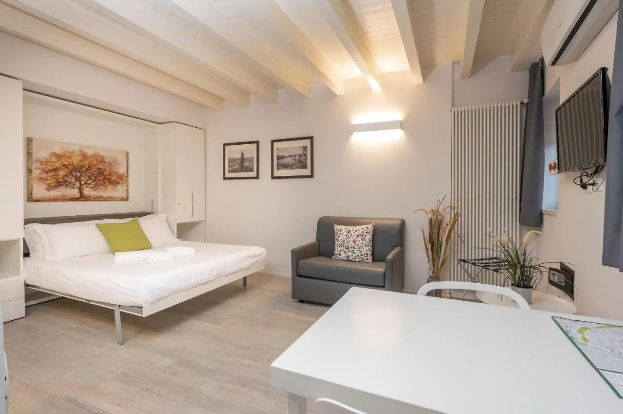 Vicolo Zini Apartments Verona