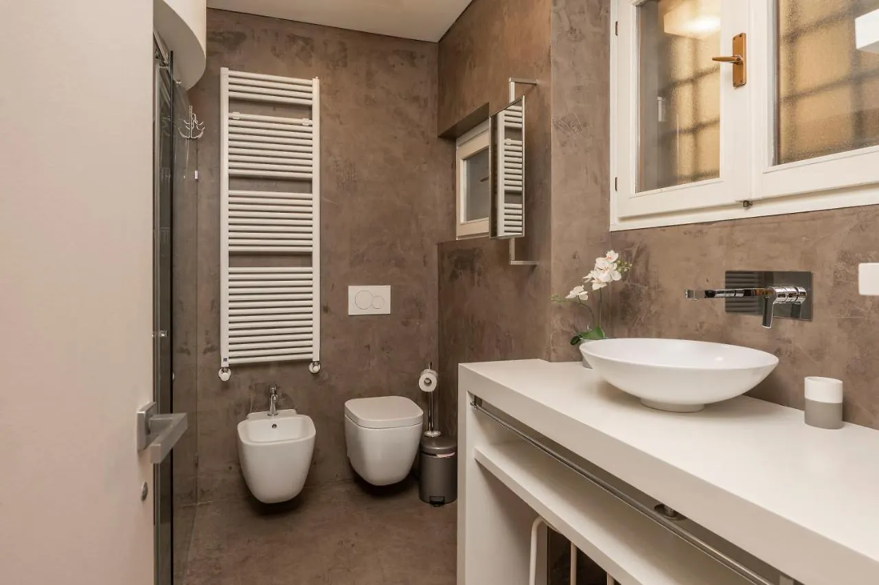 Vicolo Zini Apartments Verona Italy